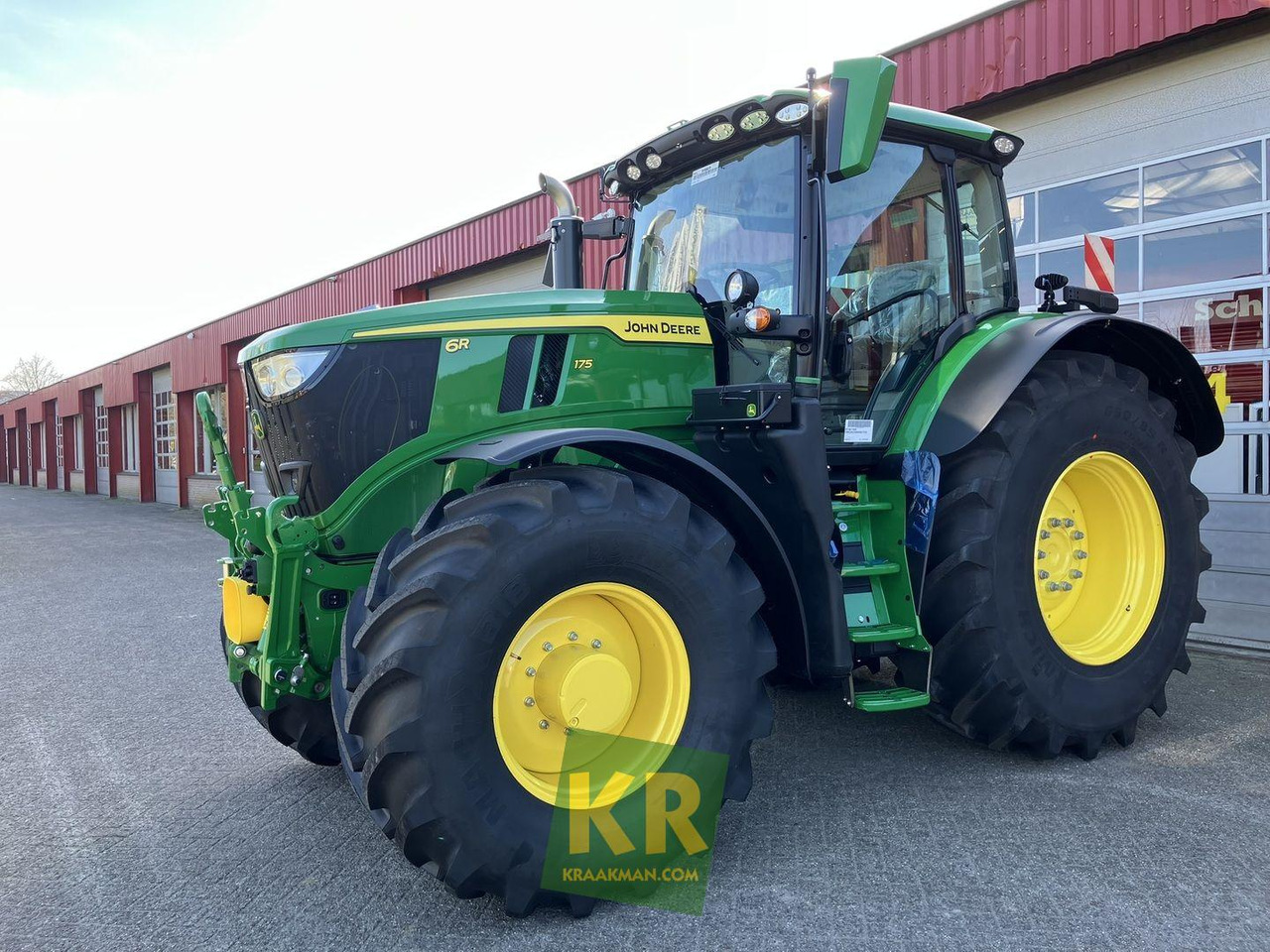 6R 175 John Deere - Traktor: 1 kép. 6R 175 John Deere - Traktor: 1 kép.