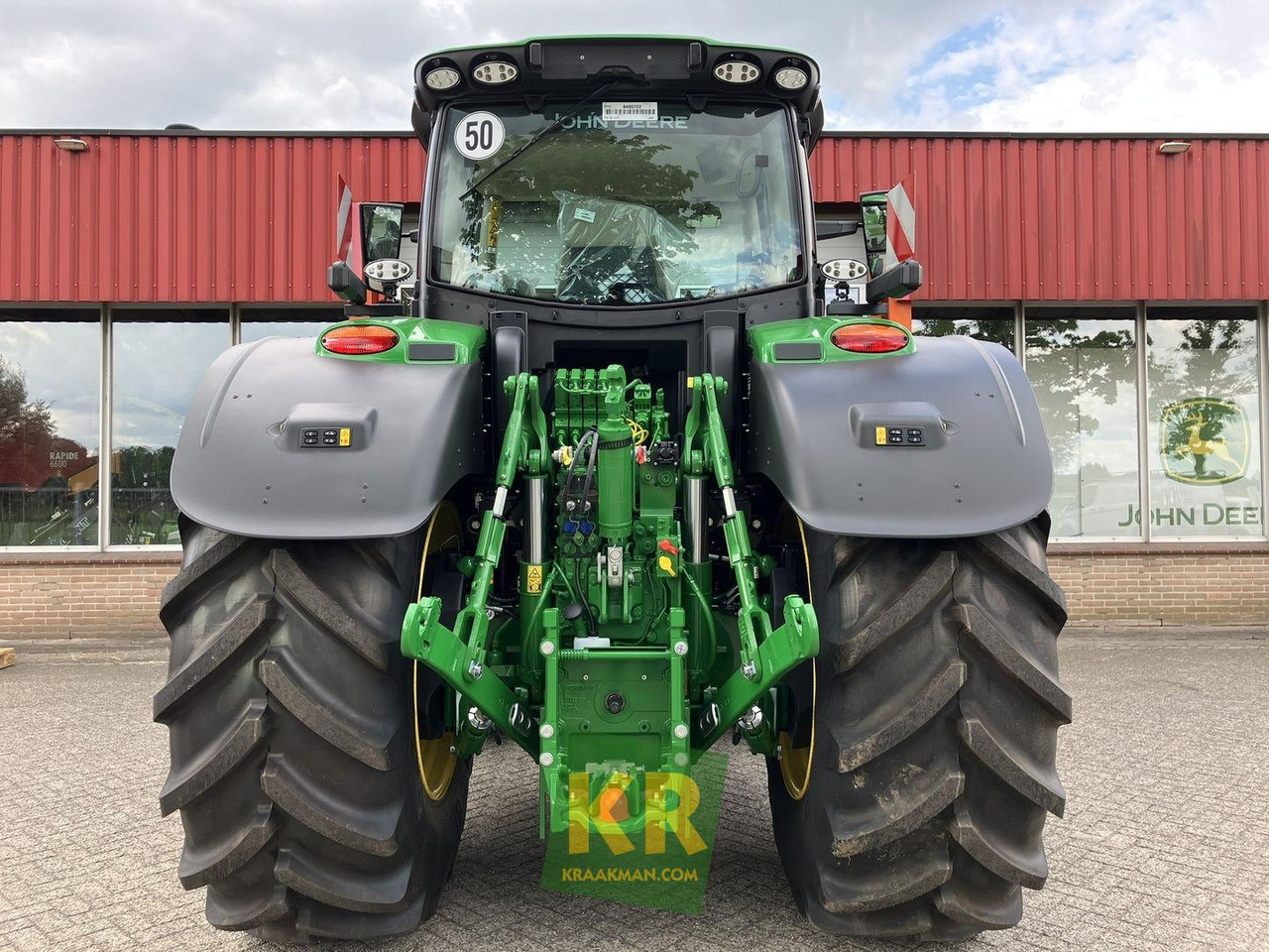 6R 230 John Deere - Traktor: 4 kép. 6R 230 John Deere - Traktor: 4 kép.