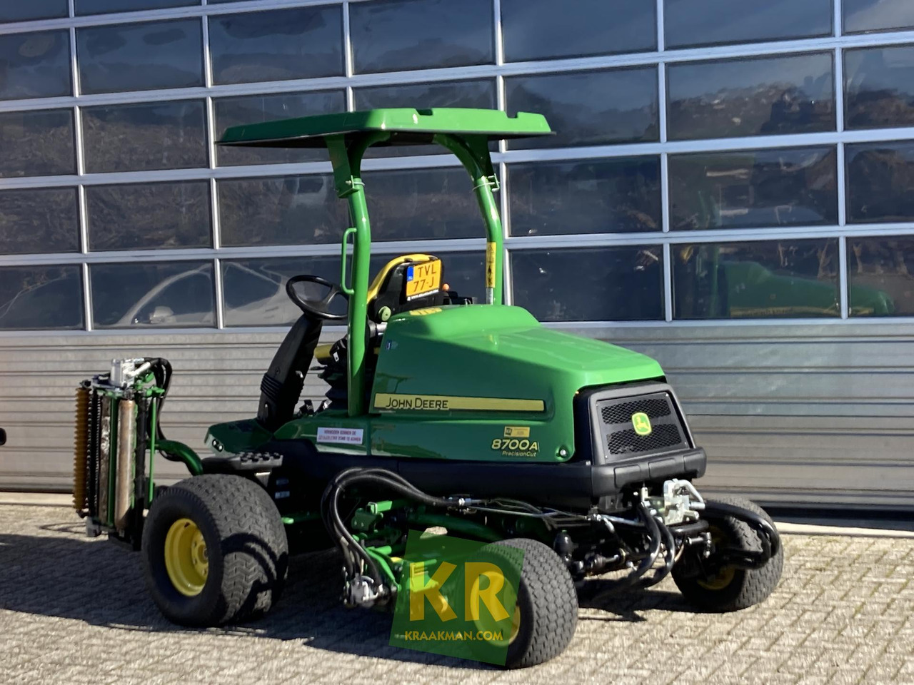 8700A PRECISIONCUT John Deere - Kerti fűkasza: 2 kép. 8700A PRECISIONCUT John Deere - Kerti fűkasza: 2 kép.