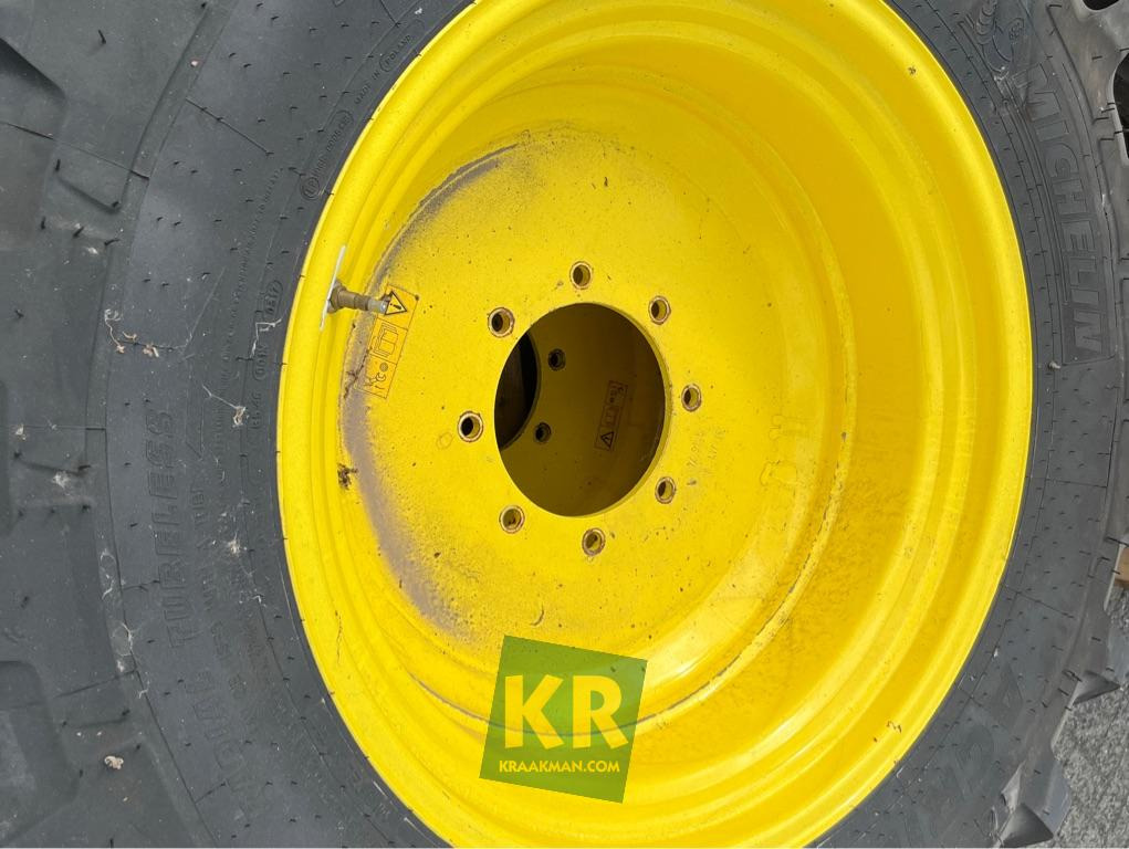 Agribib 380/85R30 Michelin - Komplett kerék - Mezőgazdasági gépek: 2 kép. Agribib 380/85R30 Michelin - Komplett kerék - Mezőgazdasági gépek: 2 kép.