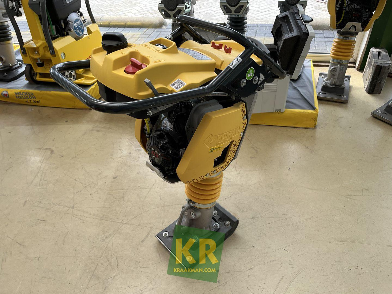 Bomag BT60 - Döngölőgép: 1 kép. Bomag BT60 - Döngölőgép: 1 kép.