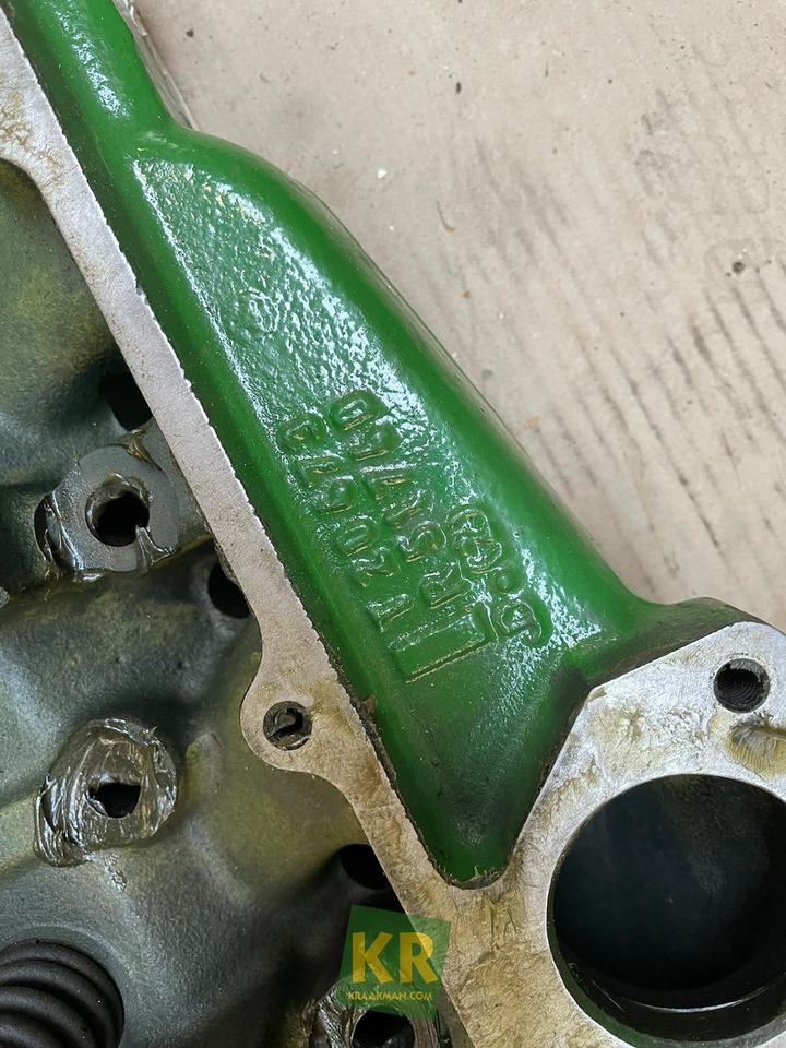Cilinderkop John Deere - Motor fej - Mezőgazdasági gépek: 5 kép. Cilinderkop John Deere - Motor fej - Mezőgazdasági gépek: 5 kép.