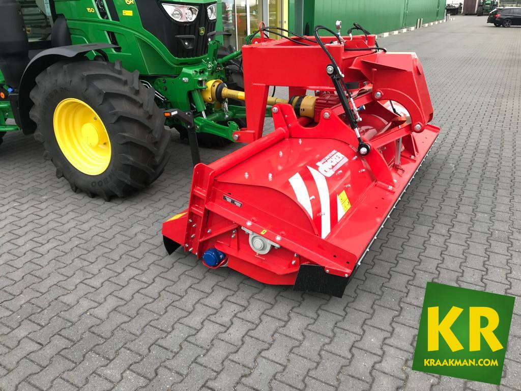 Ducker UM - Fűkasza: 4 kép. Ducker UM - Fűkasza: 4 kép.