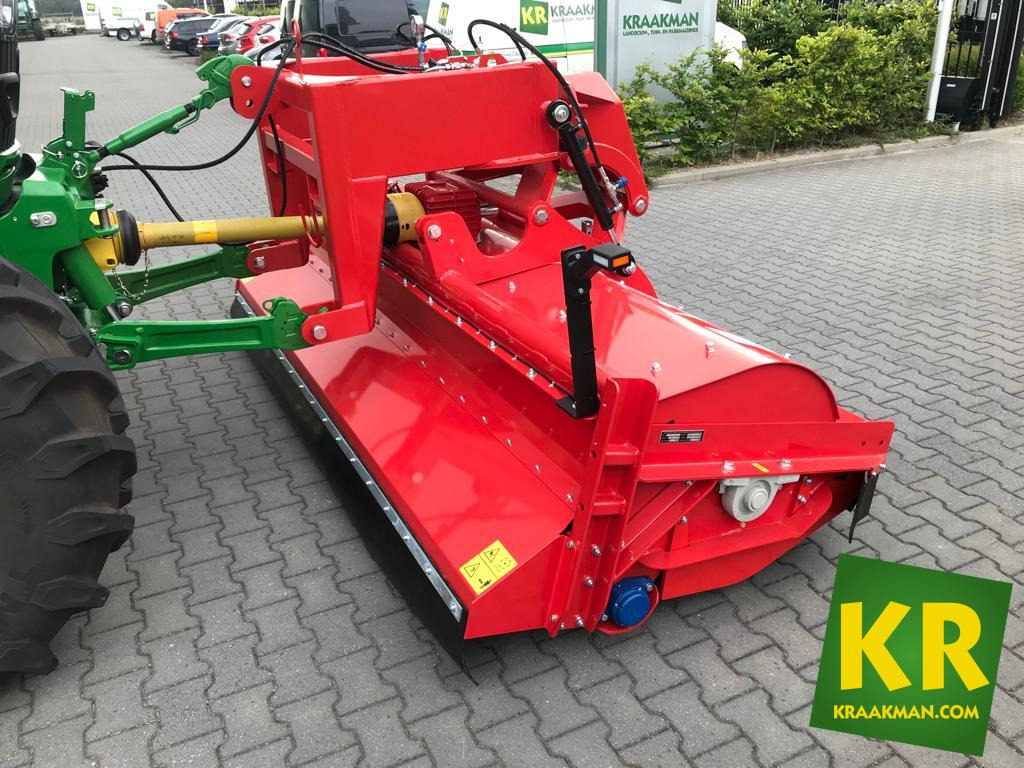 Ducker UM - Fűkasza: 5 kép. Ducker UM - Fűkasza: 5 kép.