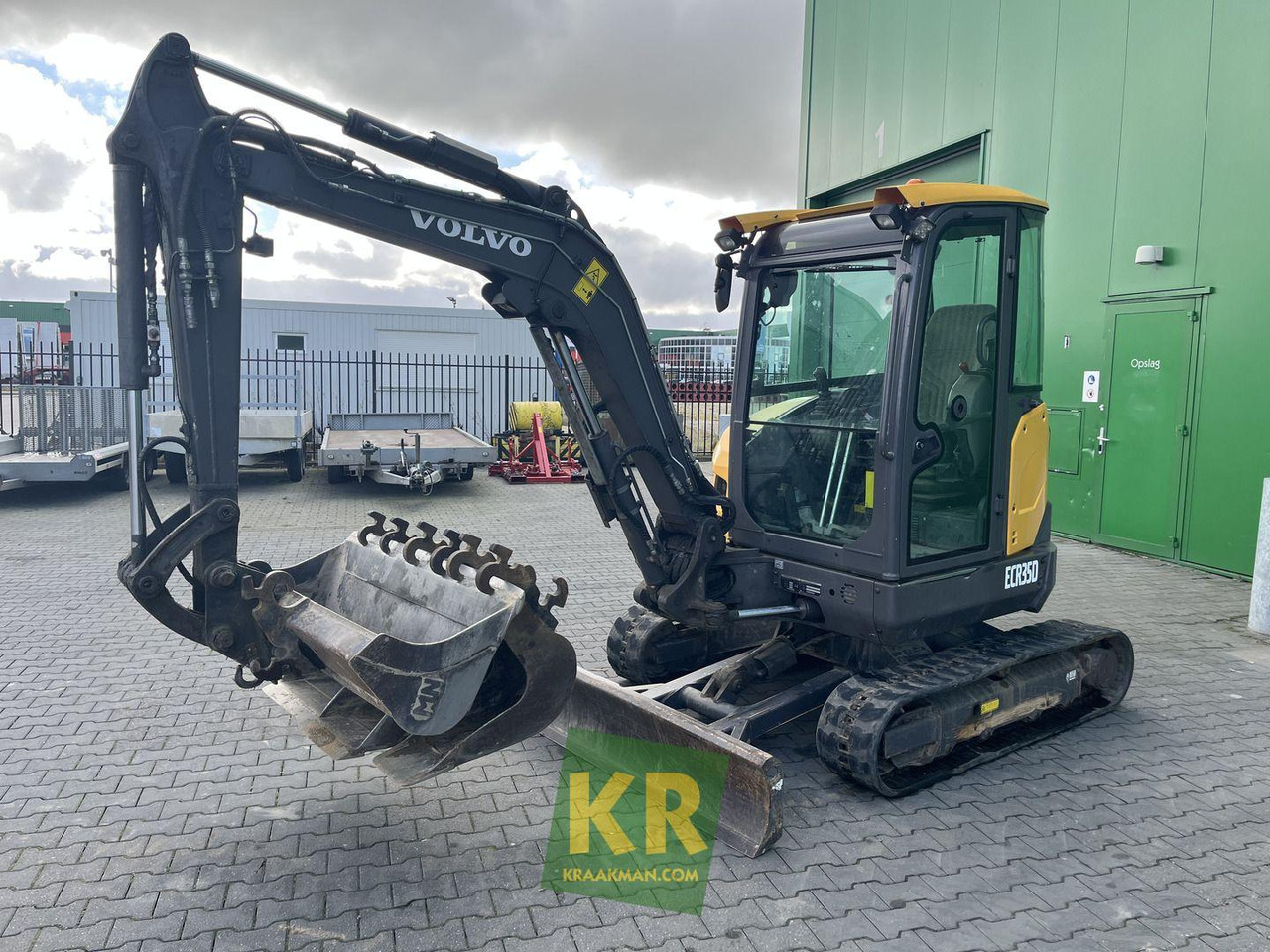 ECR 35 D Volvo - Lánctalpas kotró: 4 kép. ECR 35 D Volvo - Lánctalpas kotró: 4 kép.