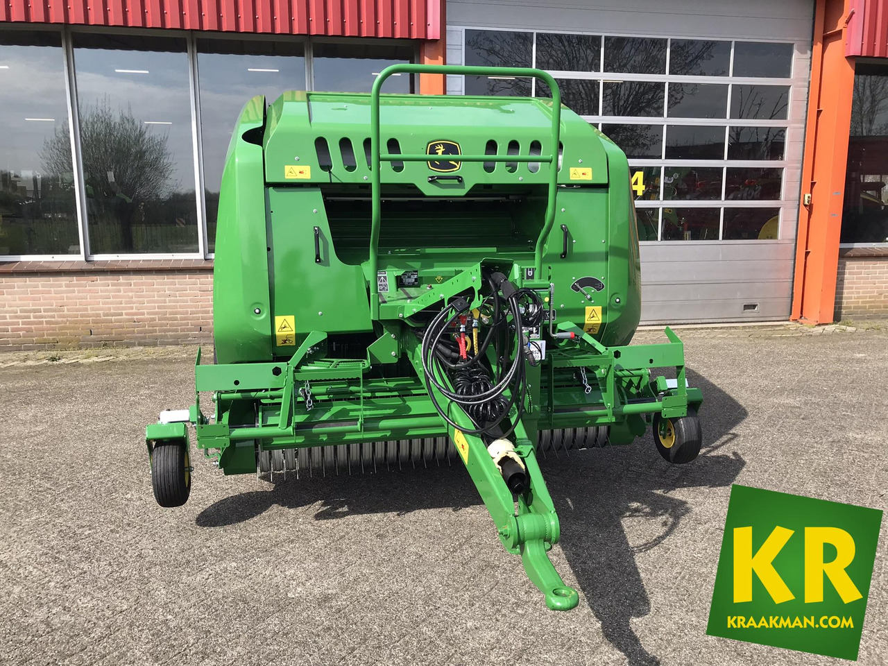 F441M John Deere - Bálázó: 2 kép. F441M John Deere - Bálázó: 2 kép.