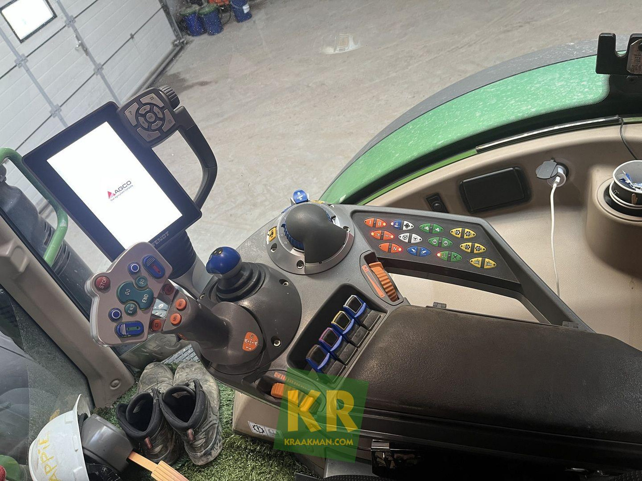 Fendt 720 Vario - Traktor: 2 kép. Fendt 720 Vario - Traktor: 2 kép.