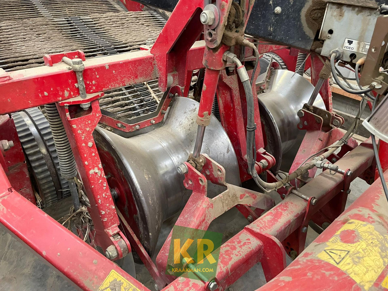 Grimme GT 170 RS - Burgonyakombájn: 2 kép. Grimme GT 170 RS - Burgonyakombájn: 2 kép.