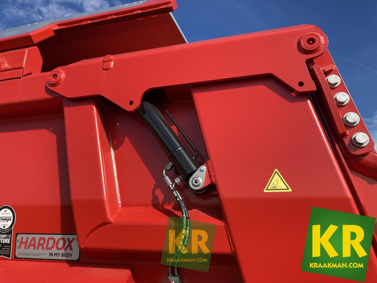 HD550 Krampe - Mezőgazdasági billenőpótkocsi: 4 kép. HD550 Krampe - Mezőgazdasági billenőpótkocsi: 4 kép.