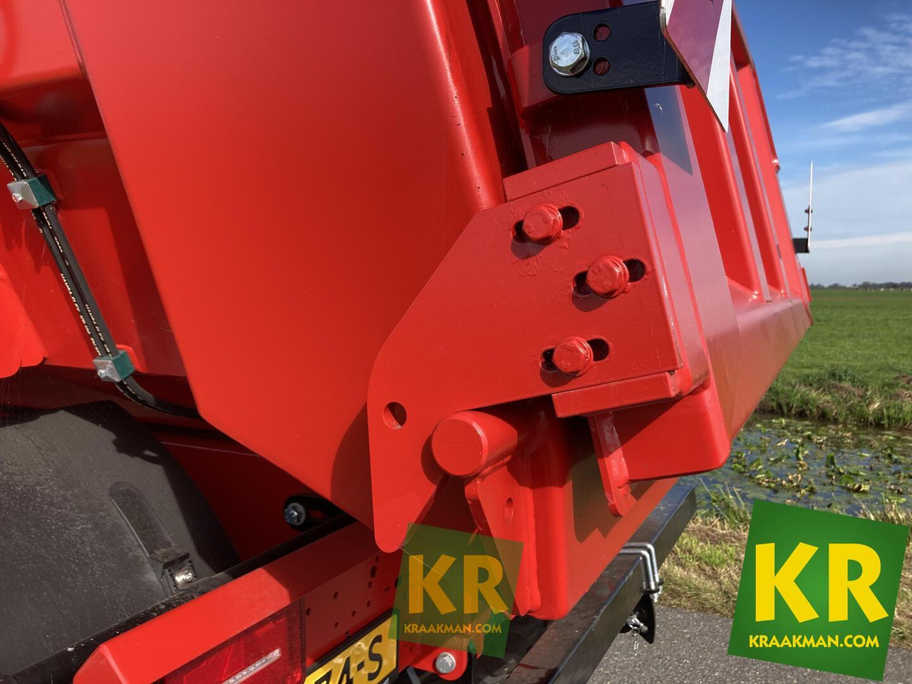 HD550 Krampe - Mezőgazdasági billenőpótkocsi: 3 kép. HD550 Krampe - Mezőgazdasági billenőpótkocsi: 3 kép.