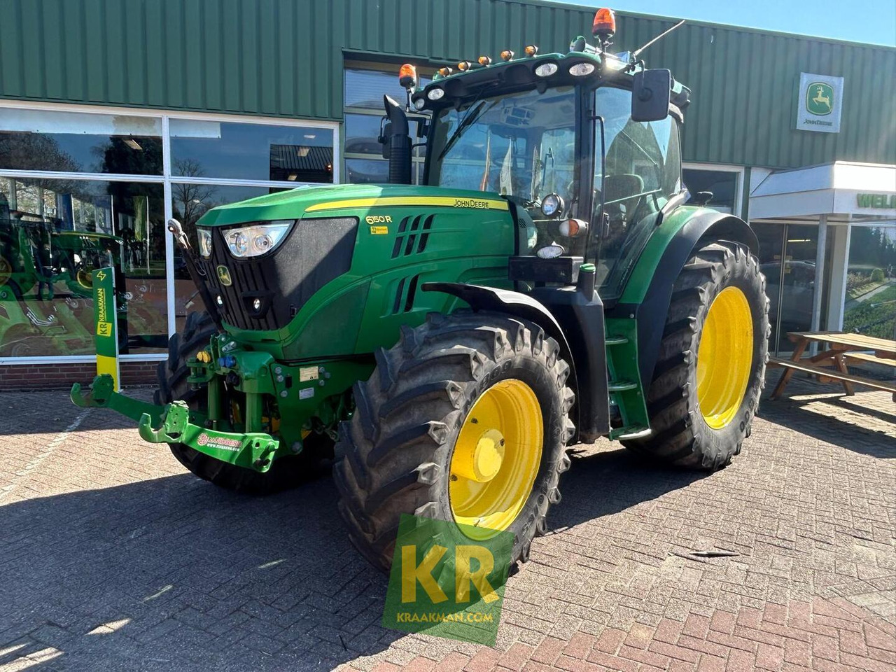 John Deere 6150R - Traktor: 1 kép. John Deere 6150R - Traktor: 1 kép.