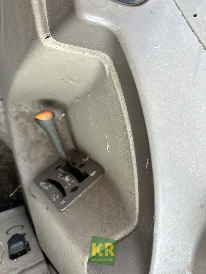 John Deere 6630 PREMIUM - Traktor: 1 kép. John Deere 6630 PREMIUM - Traktor: 1 kép.