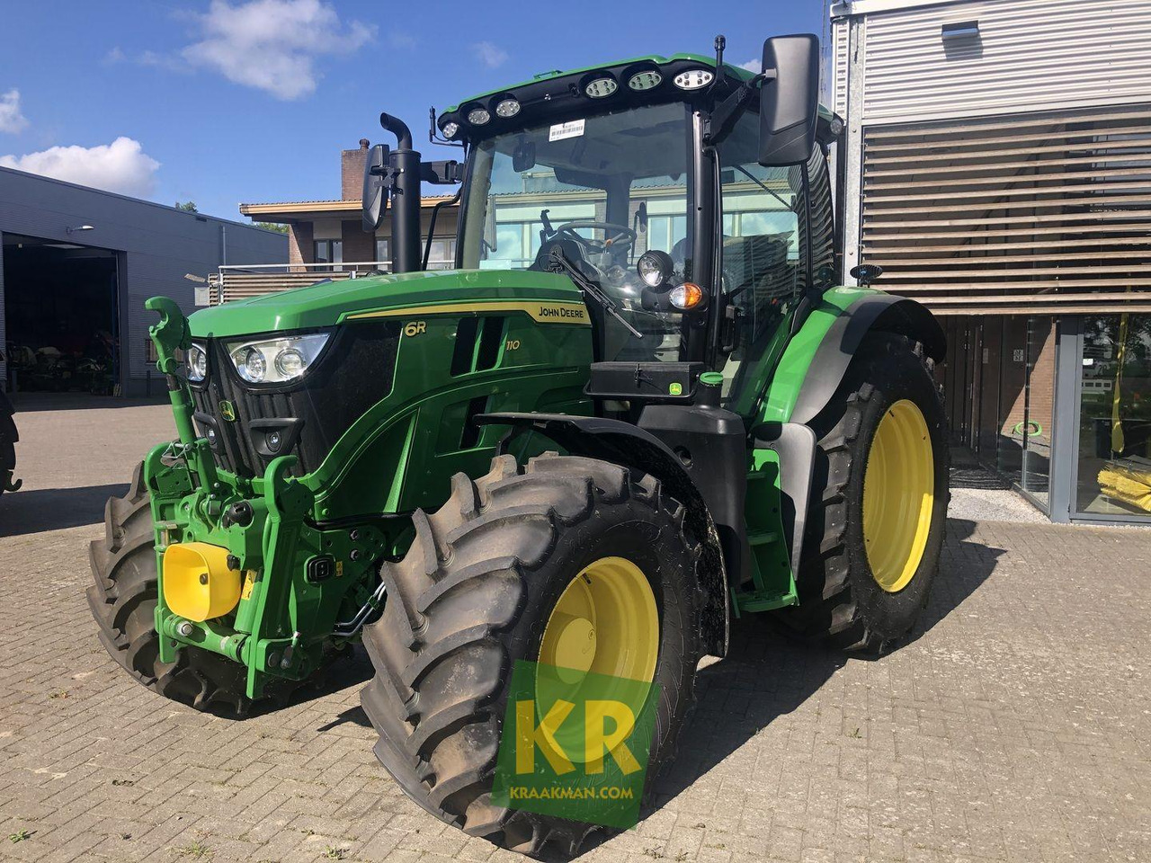 John Deere 6R 110 - Traktor: 2 kép. John Deere 6R 110 - Traktor: 2 kép.