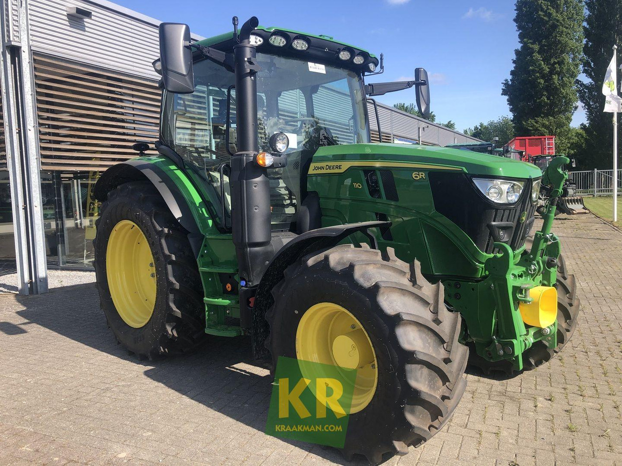 John Deere 6R 110 - Traktor: 1 kép. John Deere 6R 110 - Traktor: 1 kép.