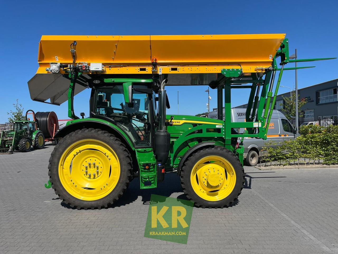 John Deere 6R 155 - Traktor: 4 kép. John Deere 6R 155 - Traktor: 4 kép.