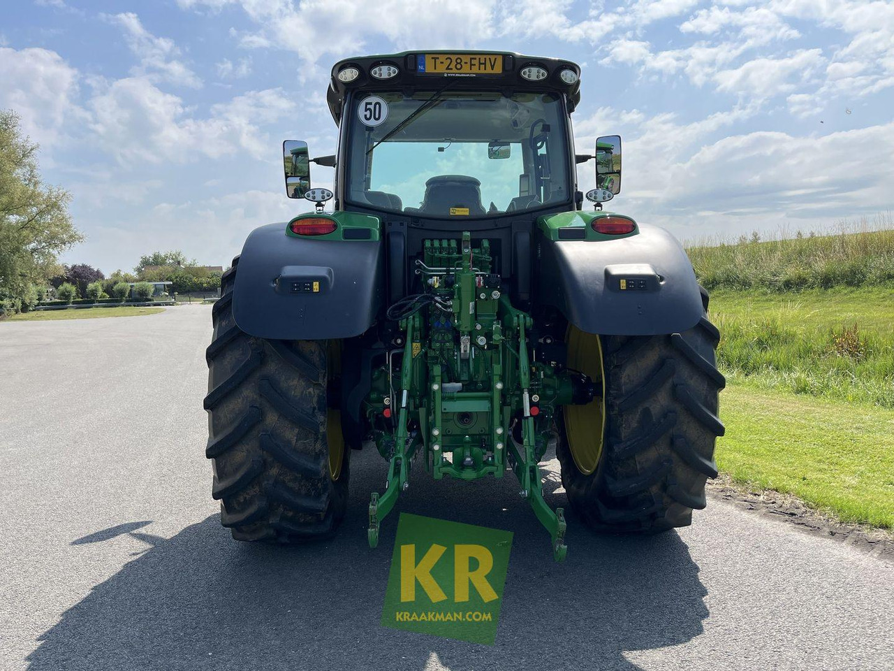 John Deere 6R 185  - Traktor: 4 kép. John Deere 6R 185  - Traktor: 4 kép.