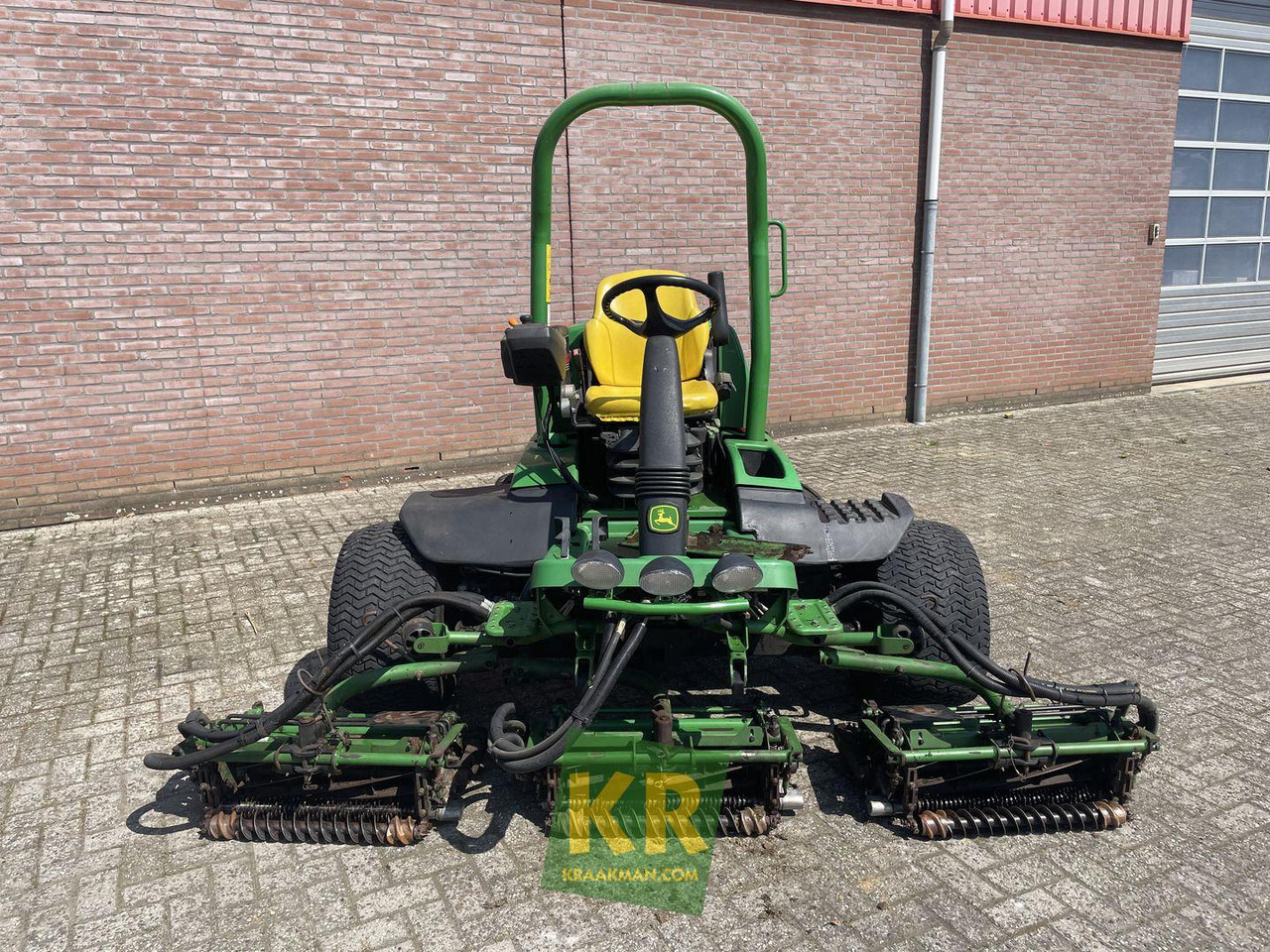 John Deere 8700A - Kerti fűkasza: 1 kép. John Deere 8700A - Kerti fűkasza: 1 kép.