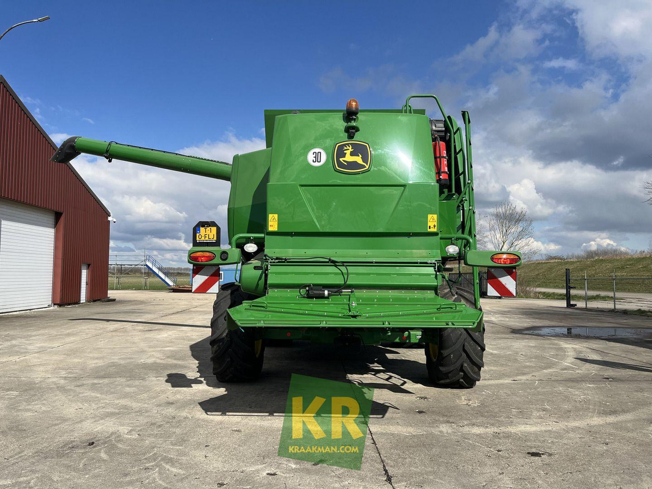 John Deere T660 - Kombájn: 5 kép. John Deere T660 - Kombájn: 5 kép.