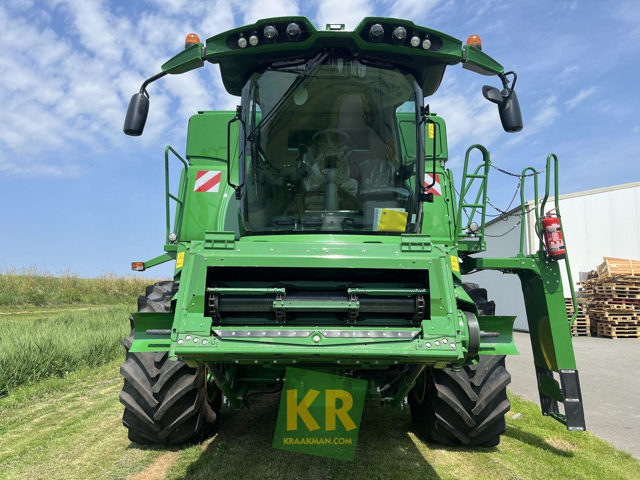 John Deere T660  - Kombájn: 5 kép. John Deere T660  - Kombájn: 5 kép.