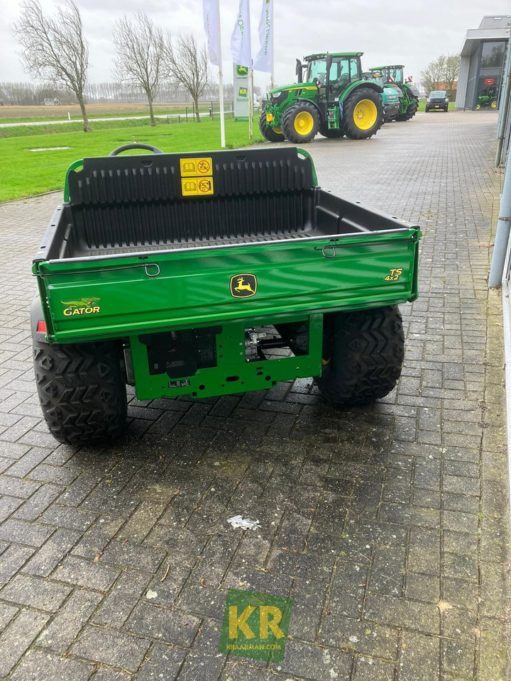 John Deere TS 4X2 - ATV/ Quad: 5 kép. John Deere TS 4X2 - ATV/ Quad: 5 kép.