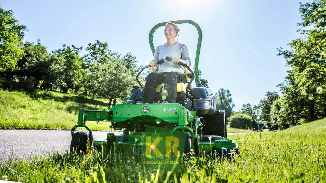 John Deere Z950R - Kerti fűkasza: 3 kép. John Deere Z950R - Kerti fűkasza: 3 kép.
