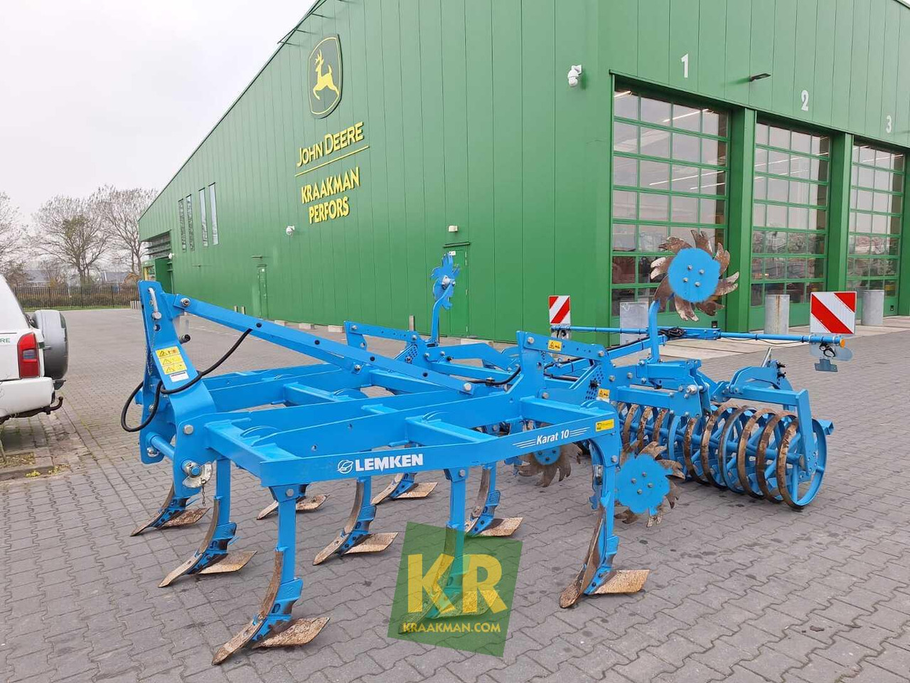 Lemken Karat 10 - Kultivátor: 1 kép. Lemken Karat 10 - Kultivátor: 1 kép.