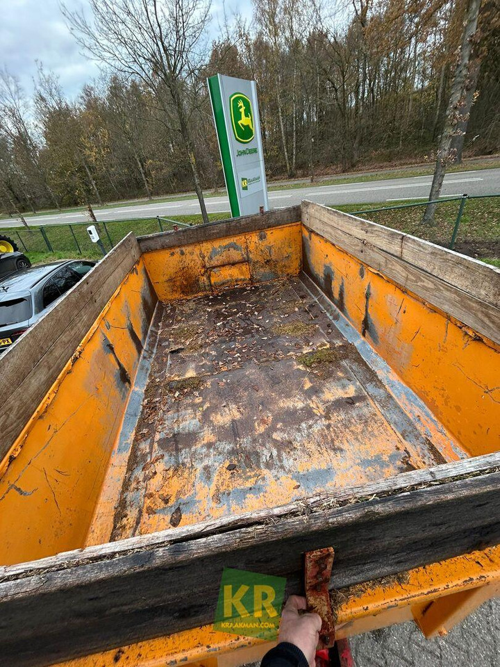 Miedema Kipper - Mezőgazdasági billenőpótkocsi: 5 kép. Miedema Kipper - Mezőgazdasági billenőpótkocsi: 5 kép.