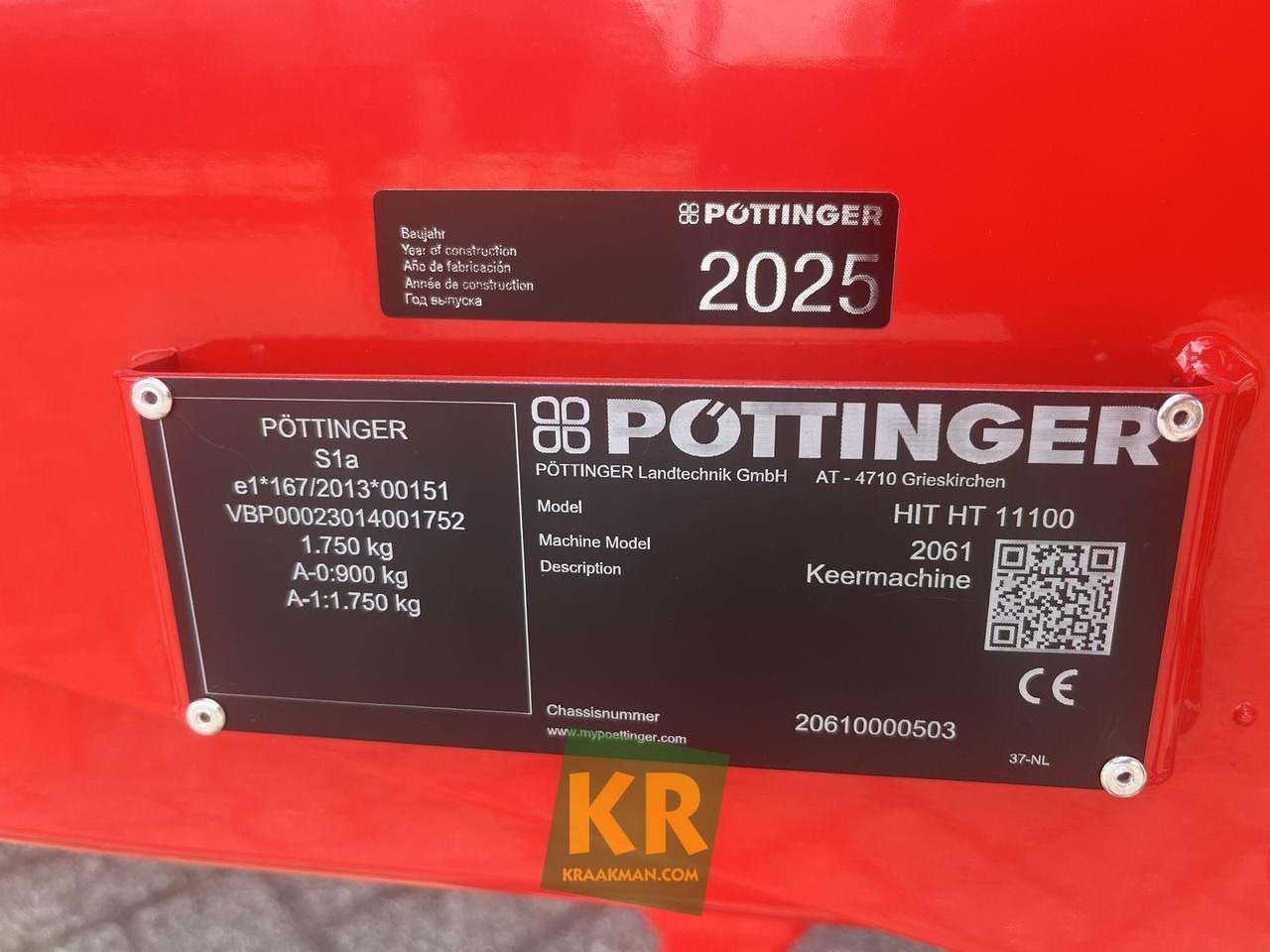 Pottinger HIT HT 11100 - Szénaforgató: 1 kép. Pottinger HIT HT 11100 - Szénaforgató: 1 kép.