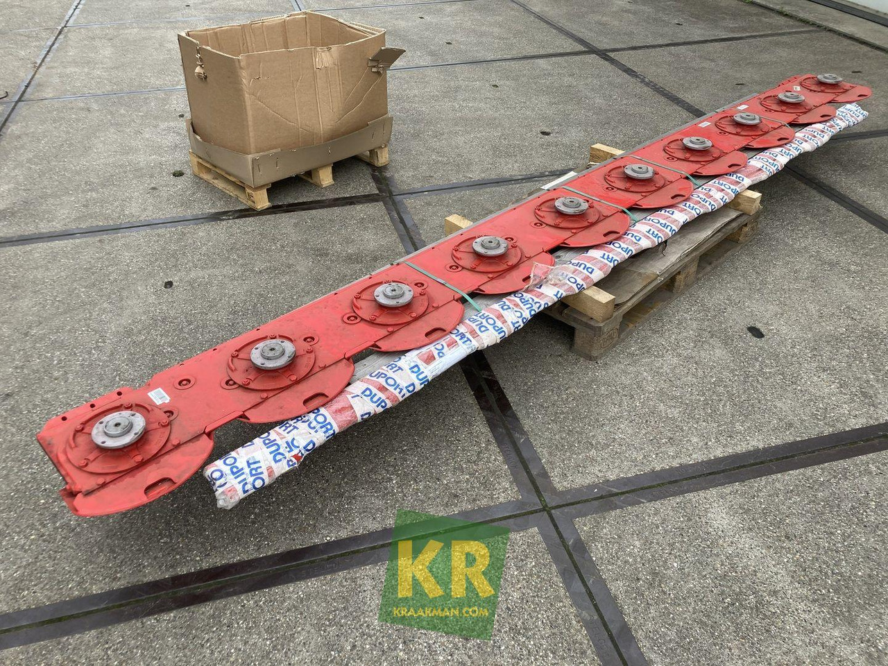 Pottinger Maaibalk Novacat 442 + S12 - Fűkasza: 3 kép. Pottinger Maaibalk Novacat 442 + S12 - Fűkasza: 3 kép.