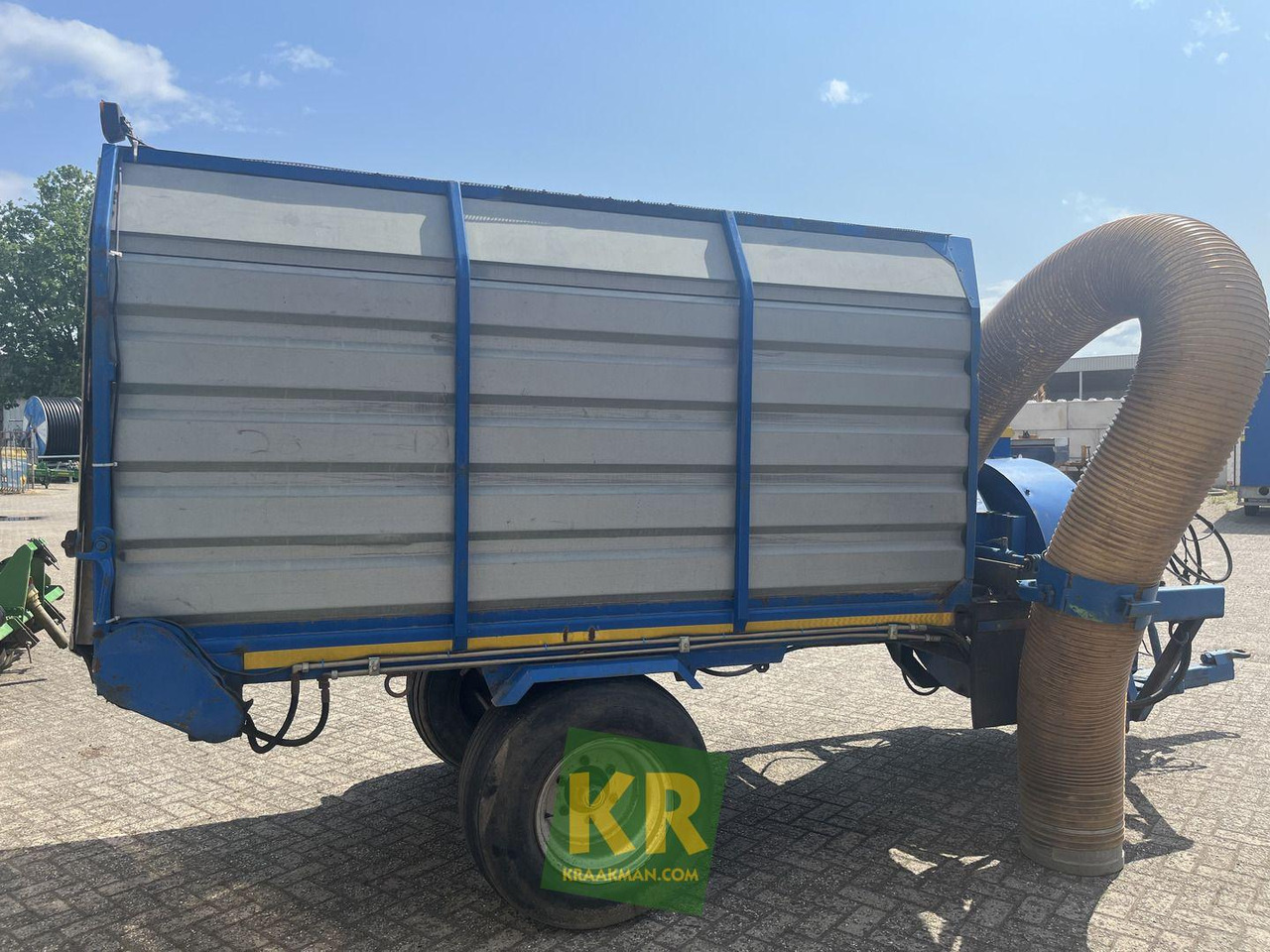 SG1170 Trilo - Ipari porszívó: 2 kép. SG1170 Trilo - Ipari porszívó: 2 kép.
