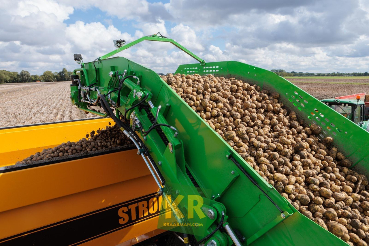 Spirit 9200 aardappelrooier AVR  - Burgonyakombájn: 2 kép. Spirit 9200 aardappelrooier AVR  - Burgonyakombájn: 2 kép.