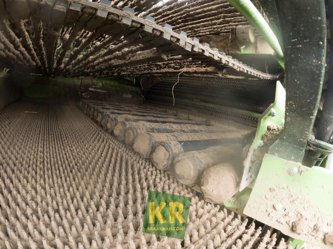 Spirit 9200 aardappelrooier AVR  - Burgonyakombájn: 4 kép. Spirit 9200 aardappelrooier AVR  - Burgonyakombájn: 4 kép.