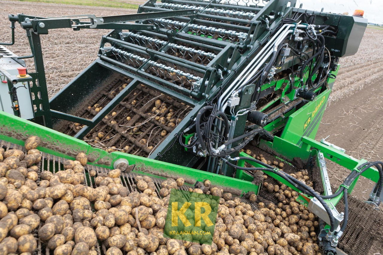 Spirit 9200 aardappelrooier AVR  - Burgonyakombájn: 3 kép. Spirit 9200 aardappelrooier AVR  - Burgonyakombájn: 3 kép.