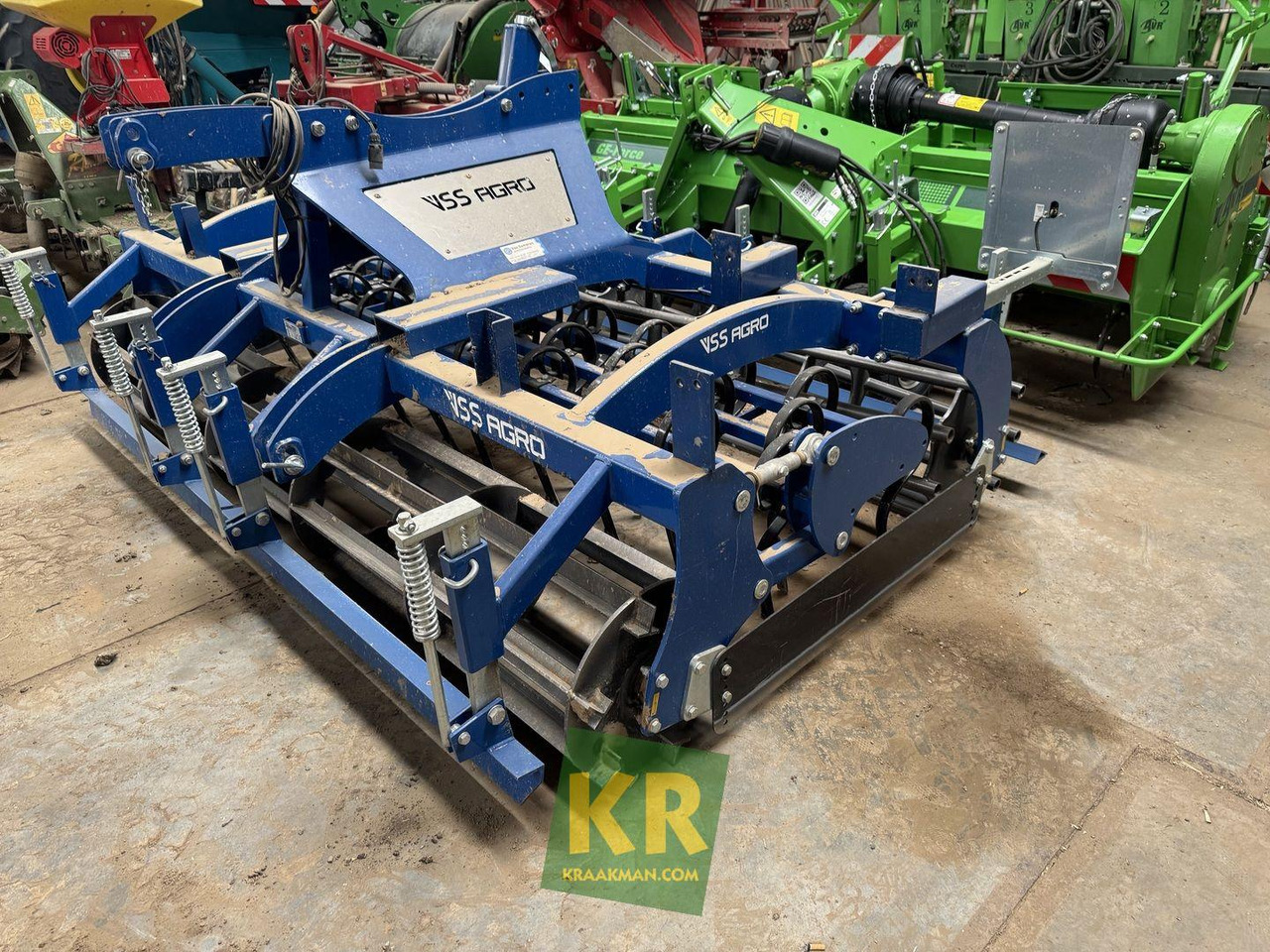 VSS FB 3000 - Borona: 1 kép. VSS FB 3000 - Borona: 1 kép.