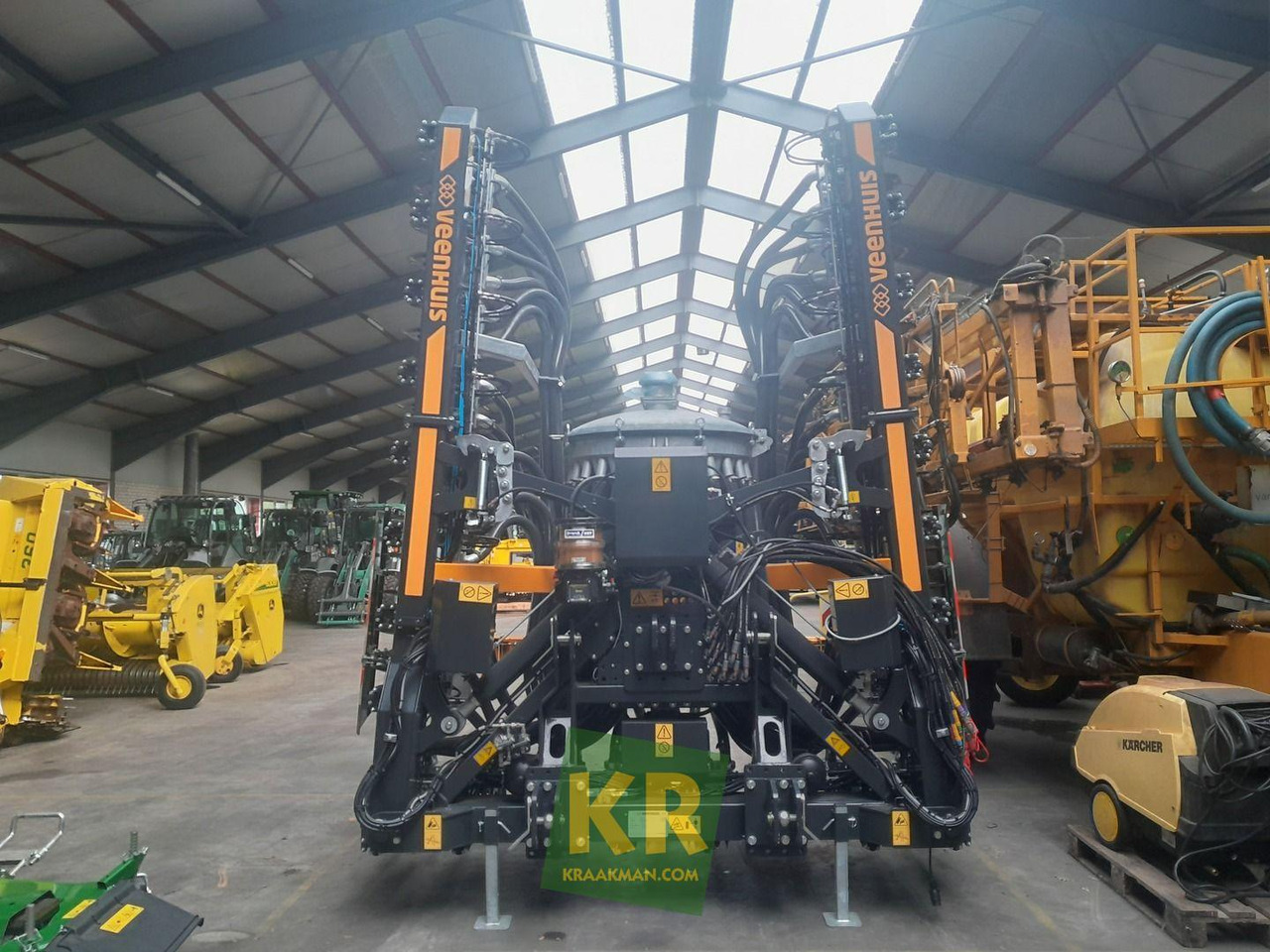 Veenhuis Fullject X-line 9.00 - Hígtrágya kijuttatás: 2 kép. Veenhuis Fullject X-line 9.00 - Hígtrágya kijuttatás: 2 kép.