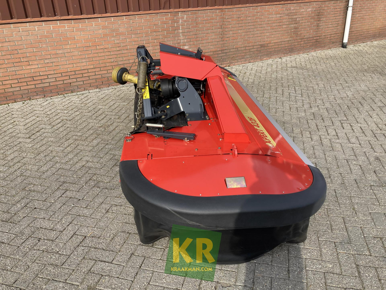Vicon EXPERT 432F frontmaaier - Fűkasza: 3 kép. Vicon EXPERT 432F frontmaaier - Fűkasza: 3 kép.