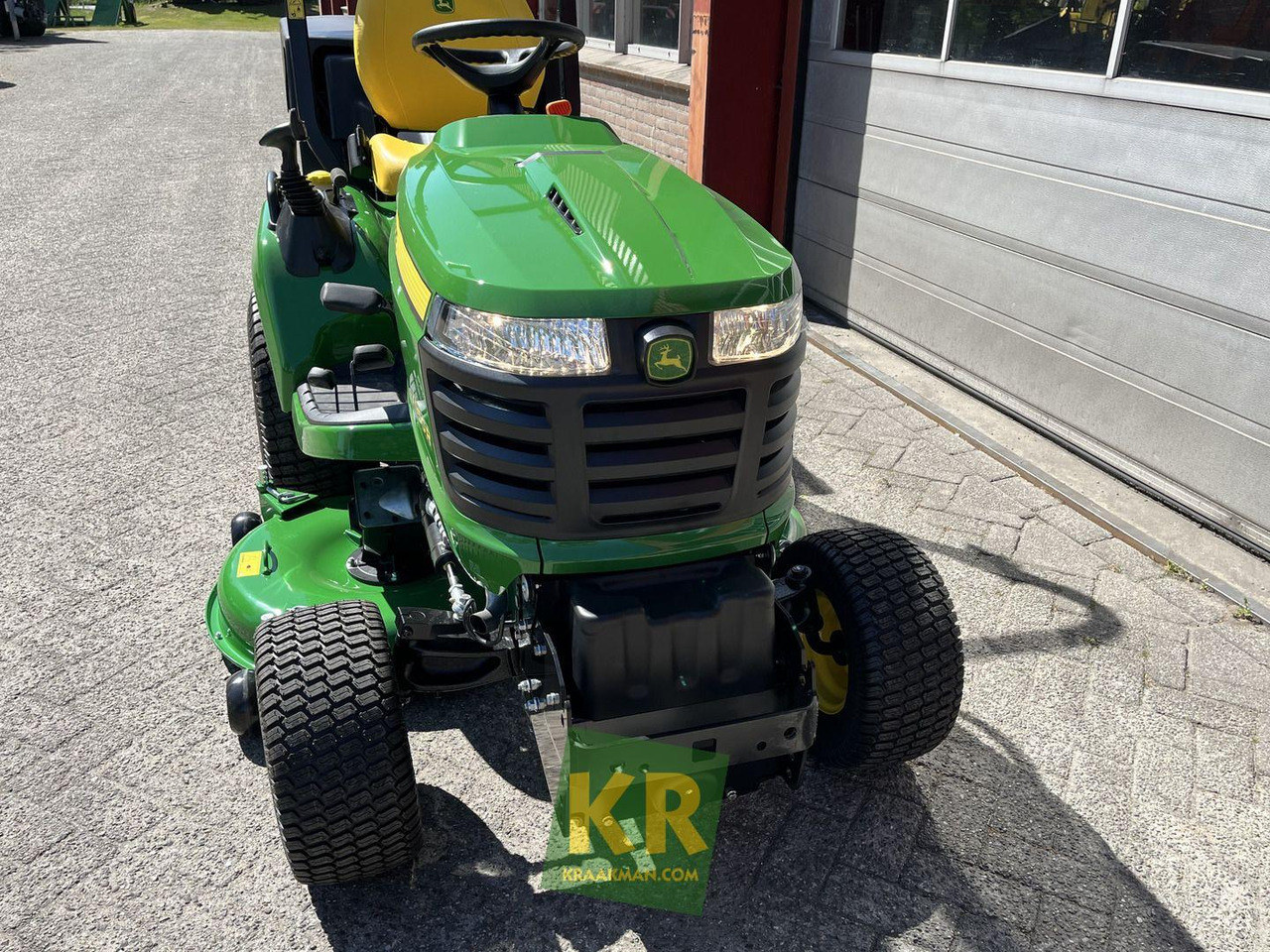 X950R John Deere - Kerti fűkasza: 4 kép. X950R John Deere - Kerti fűkasza: 4 kép.