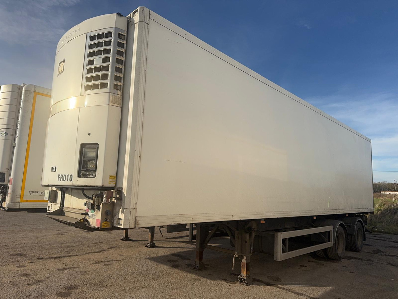 2010 Gray & Adams 13.6m Fridge Trailer – FR010 - Félpótkocsi hűtős: 1 kép. 2010 Gray & Adams 13.6m Fridge Trailer – FR010 - Félpótkocsi hűtős: 1 kép.