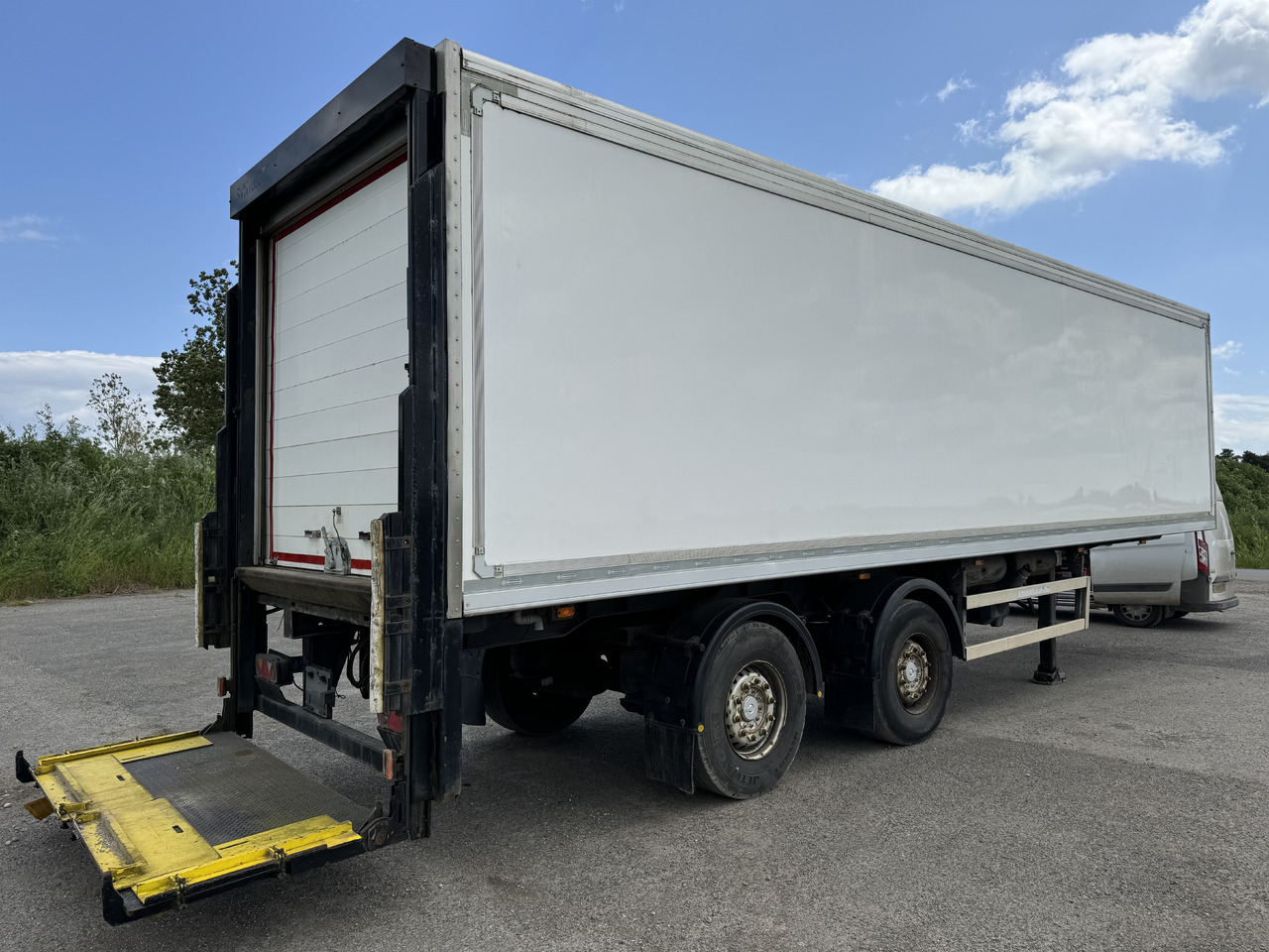 2012 Montracon 10.4m Fridge Trailer - Félpótkocsi hűtős: 1 kép. 2012 Montracon 10.4m Fridge Trailer - Félpótkocsi hűtős: 1 kép.