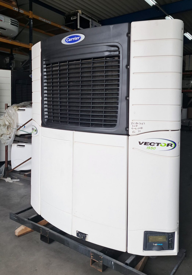 Carrier Vector 1550 S/N : ZC803163 - Hűtőegység: 4 kép. Carrier Vector 1550 S/N : ZC803163 - Hűtőegység: 4 kép.