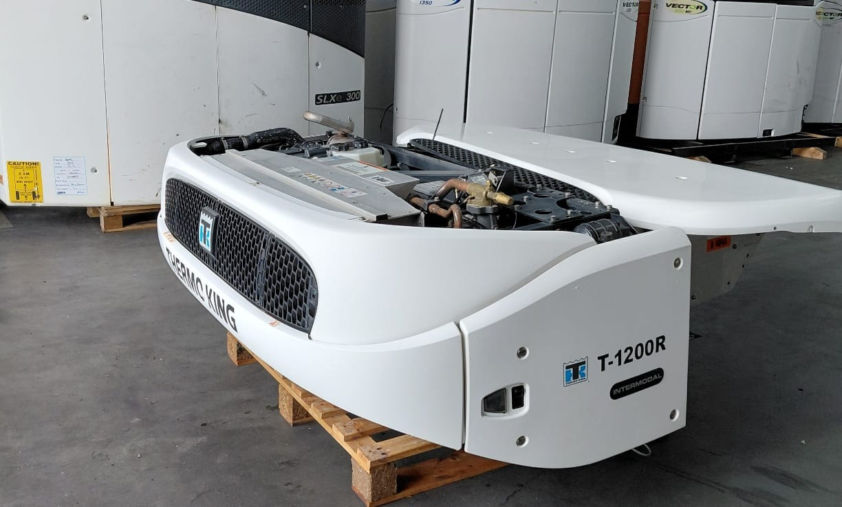 Thermo King T-1200R – GLW1019506 - Hűtőegység: 4 kép. Thermo King T-1200R – GLW1019506 - Hűtőegység: 4 kép.