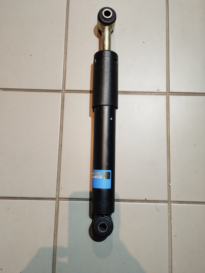 AMORTYZATOR KABINY MERCEDES ACTROS MP1 MP2 MP3 9428904719 SACHS 131275 - Fülke felfüggesztés: 1 kép. AMORTYZATOR KABINY MERCEDES ACTROS MP1 MP2 MP3 9428904719 SACHS 131275 - Fülke felfüggesztés: 1 kép.