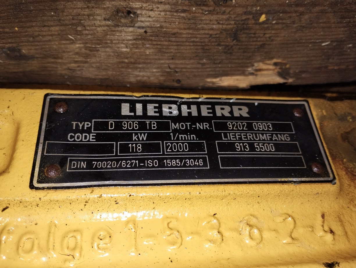 LIEBHERR D 906 TB GŁOWICA BLOK WAŁ KORBOWY CZĘŚCI PARTS - Motor és alkatrészek - Építőipari gépek: 1 kép. LIEBHERR D 906 TB GŁOWICA BLOK WAŁ KORBOWY CZĘŚCI PARTS - Motor és alkatrészek - Építőipari gépek: 1 kép.