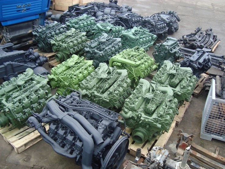 MERCEDES-BENZ OM 402 OM 422 LA - Motor és alkatrészek: 1 kép. MERCEDES-BENZ OM 402 OM 422 LA - Motor és alkatrészek: 1 kép.