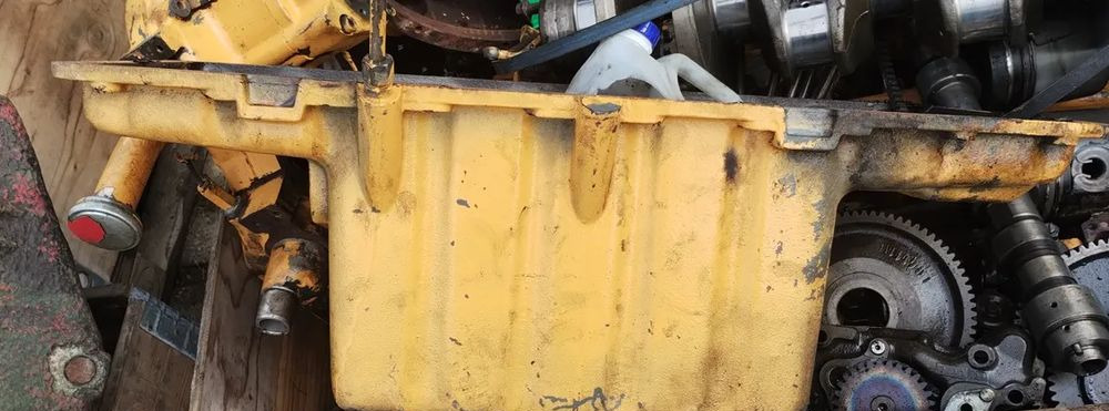 MISKA OLEJOWA LIEBHERR D924 CZĘŚCI WAŁ KORBOWY GŁOWICA TŁOK - Olajteknő - Építőipari gépek: 2 kép. MISKA OLEJOWA LIEBHERR D924 CZĘŚCI WAŁ KORBOWY GŁOWICA TŁOK - Olajteknő - Építőipari gépek: 2 kép.
