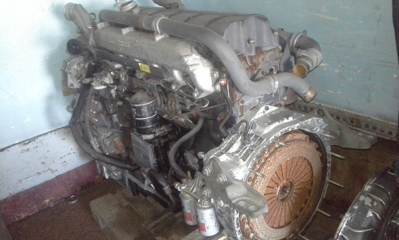 RENAULT 420 DCI PREMIUM DCI11 - Motor és alkatrészek - Teherautó: 2 kép. RENAULT 420 DCI PREMIUM DCI11 - Motor és alkatrészek - Teherautó: 2 kép.