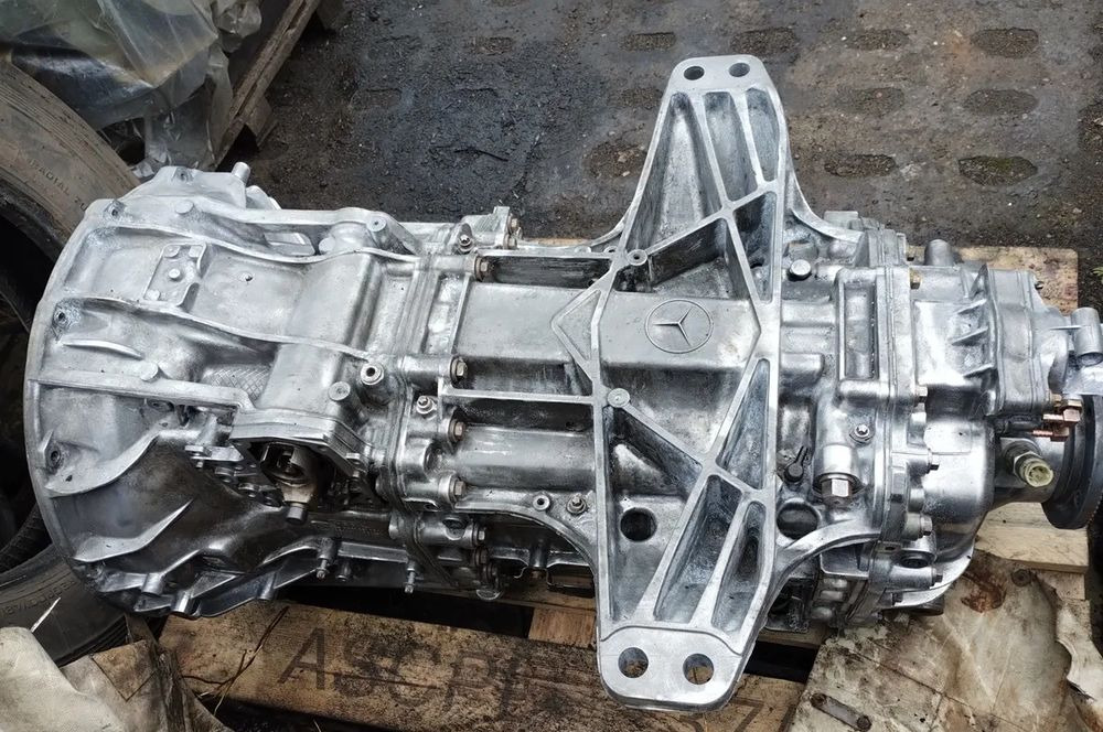Skrzynia biegów G281-12 715371 Actros MP4 Arocs Antos - Sebességváltó - Teherautó: 3 kép. Skrzynia biegów G281-12 715371 Actros MP4 Arocs Antos - Sebességváltó - Teherautó: 3 kép.