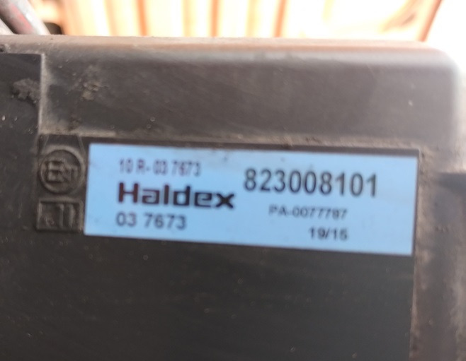 Zawór Modulator EBS HALDEX 823008101 - Fékszelep - Pótkocsi: 2 kép. Zawór Modulator EBS HALDEX 823008101 - Fékszelep - Pótkocsi: 2 kép.