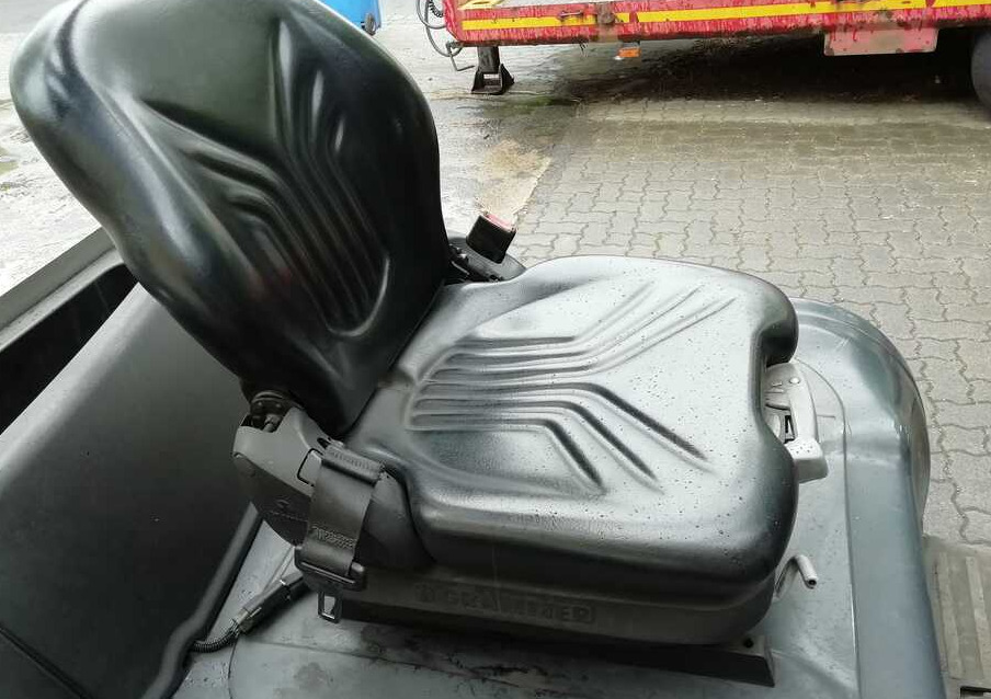 Still RX60-35 - Elektromos targonca: 5 kép. Still RX60-35 - Elektromos targonca: 5 kép.