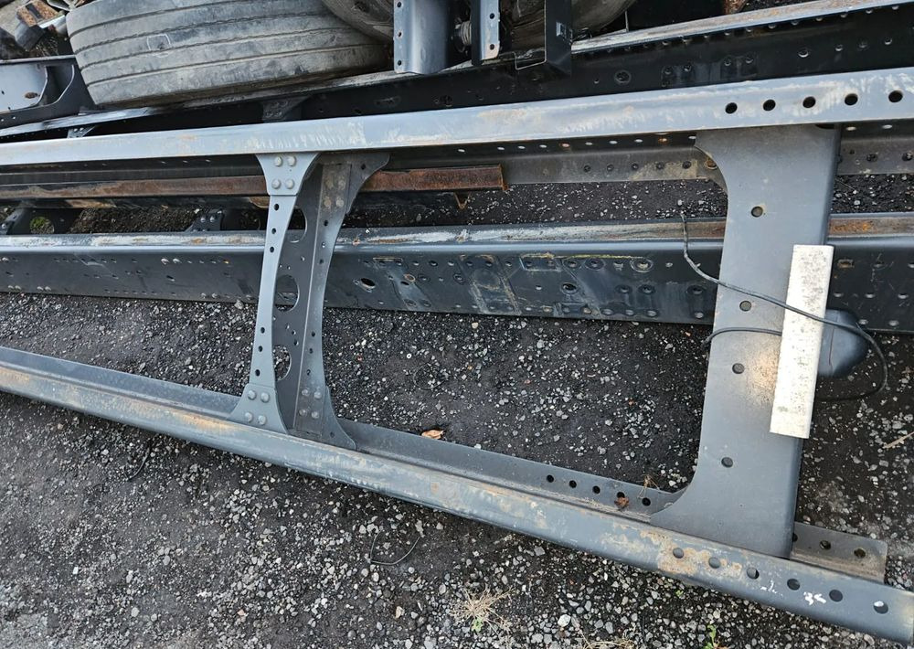 Rama Scania Man Mercedes Volvo Renault Daf - Alkatrész: 4 kép. Rama Scania Man Mercedes Volvo Renault Daf - Alkatrész: 4 kép.